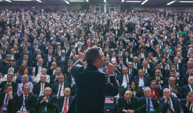 CHP 39. Olağan Kurultay öncesi MYK son toplantısını yaptı
