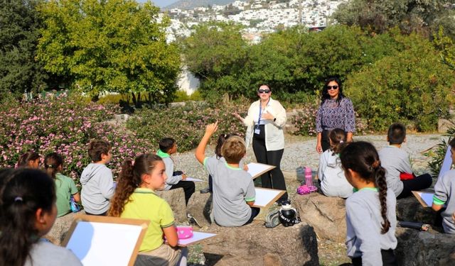 Çocuklar arkeoloji ve sanatla buluştu