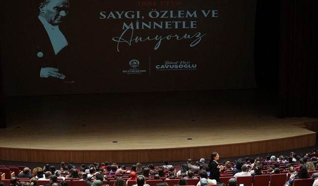 'Dersimiz Atatürk' Denizli'de büyük ilgi gördü