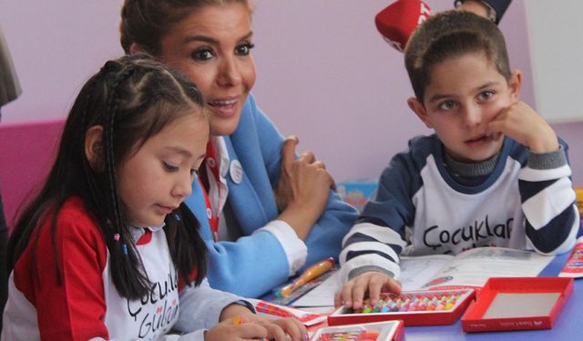 Gülben Ergen'den Hatay'a 59. anaokulu