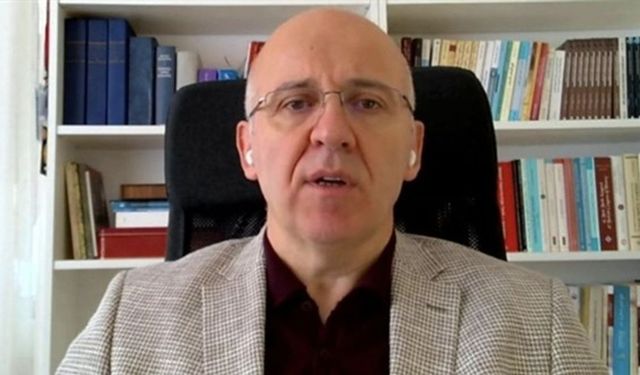 Profesörden skandal Atatürk paylaşımı