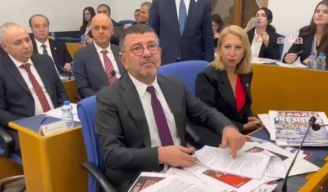 ğbaba'dan İBB iddianamesine sert tepki: 'Kendimi ihbar ediyorum'