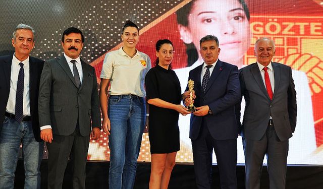 Göztepe'ye voleybolda 2025 Onuru