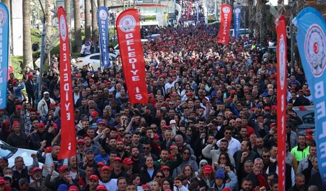 İzmir Büyükşehir Belediyesi işçilerine ödeme yapılmayacak!