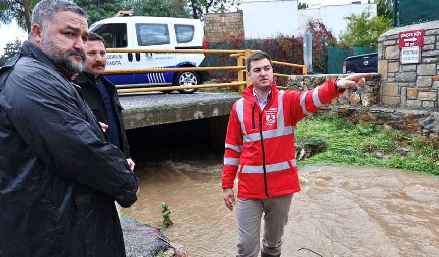 Bodrum'da yoğun yağış: başkan Mandalinci ekiplerle sahada