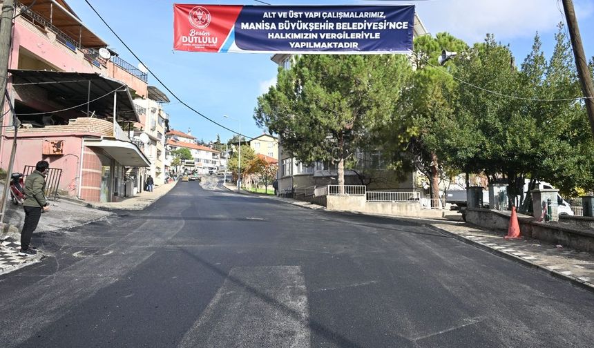 Demirci'de yolların konforu için 74 milyon TL'lik yatırım